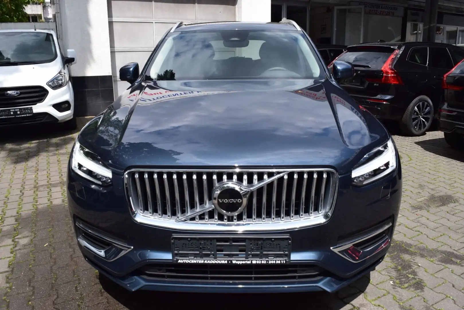 Volvo XC90 T8 AWD Core 7-Si,AHK,Kam,STH,ALLSEASON Bleu - 2