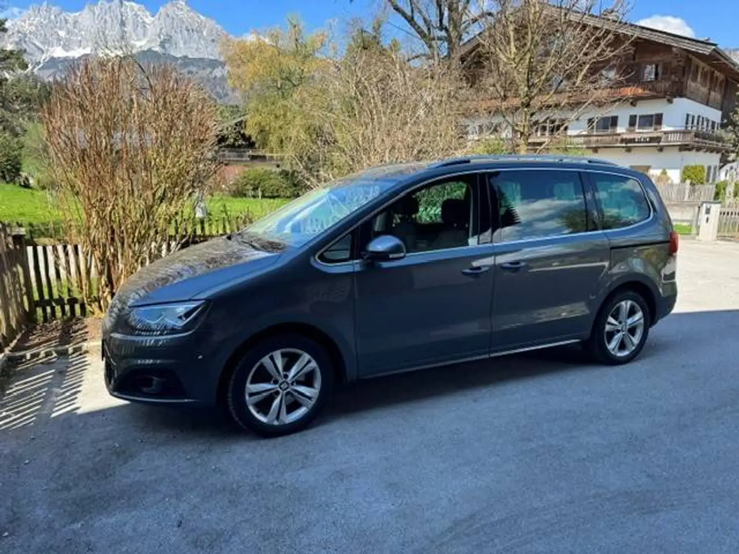 SEAT Alhambra Alhambra Xcellence 2,0 TDI DSG 4WD Xcellence Grau - 2