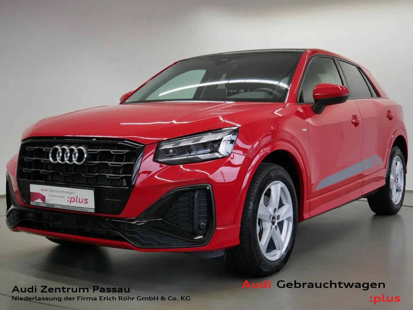 Audi Q2 35 TFSI S line MATRIX AHK PANO virt. Cock.+ Rot - 1