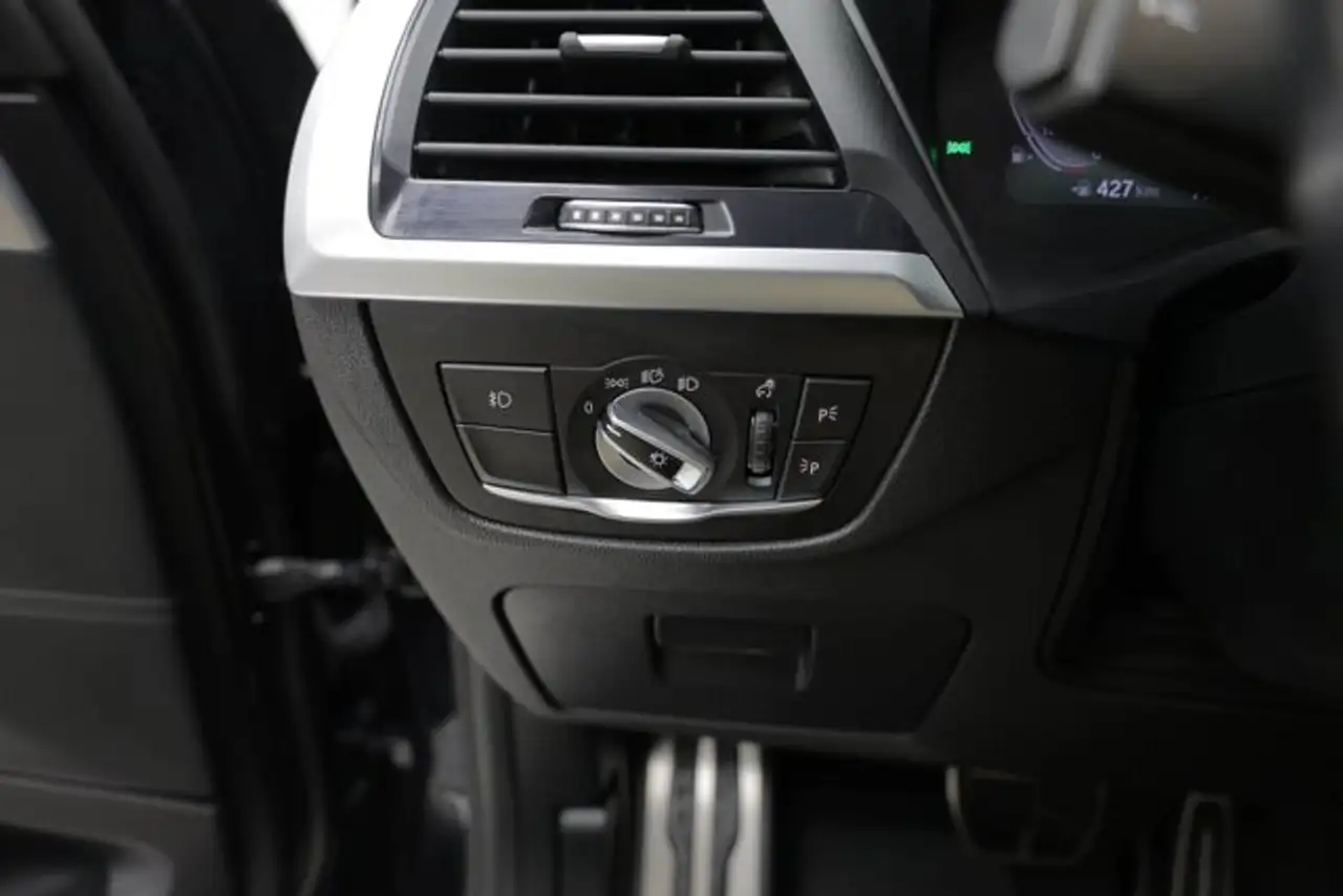 BMW X3 снимка BMW X3