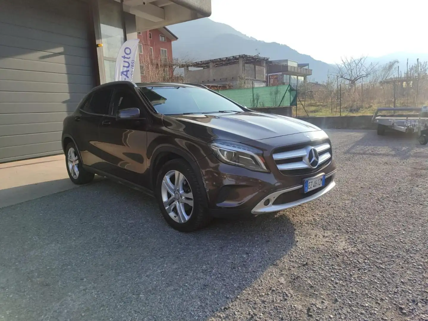 Mercedes-Benz GLA 200 d Sport Maro - 2