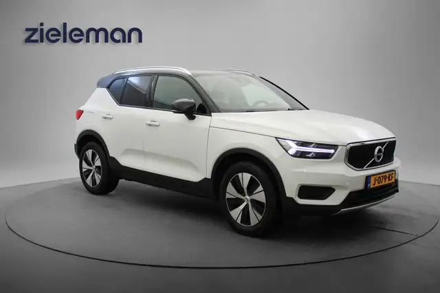 Volvo XC40 1.5 T2 Momentum - Carplay, Navi, Cruise, Afn. Trek