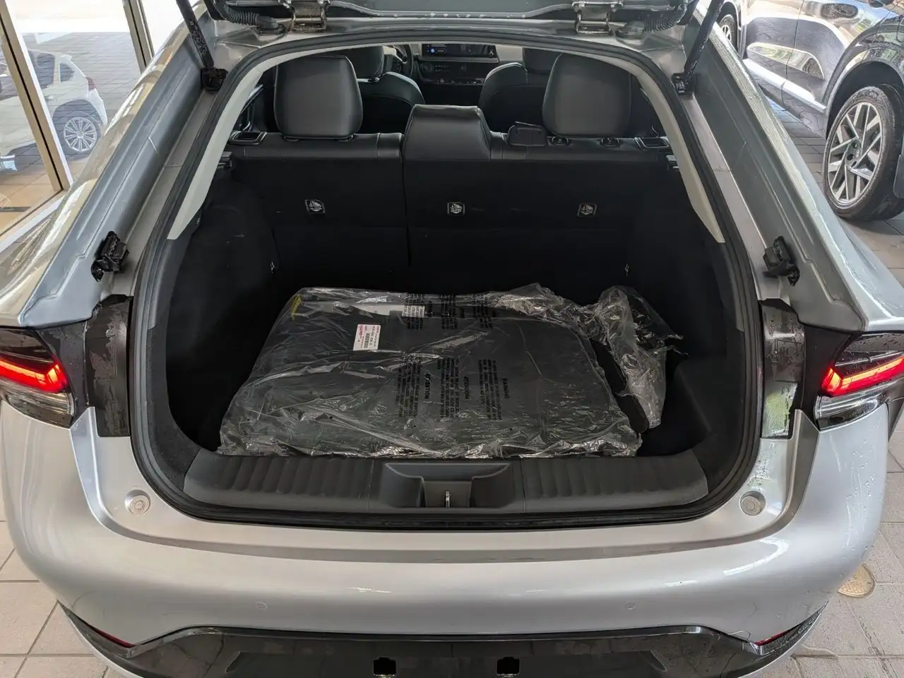 Toyota Prius Prime fotografie Toyota Prius Prime