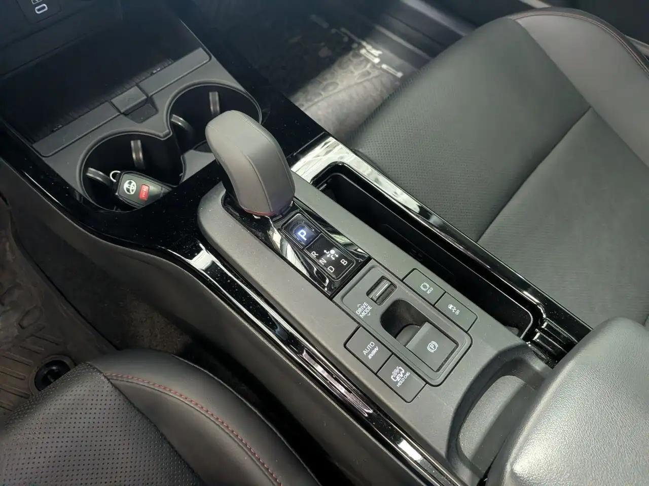 Toyota Prius Prime fotografie Toyota Prius Prime