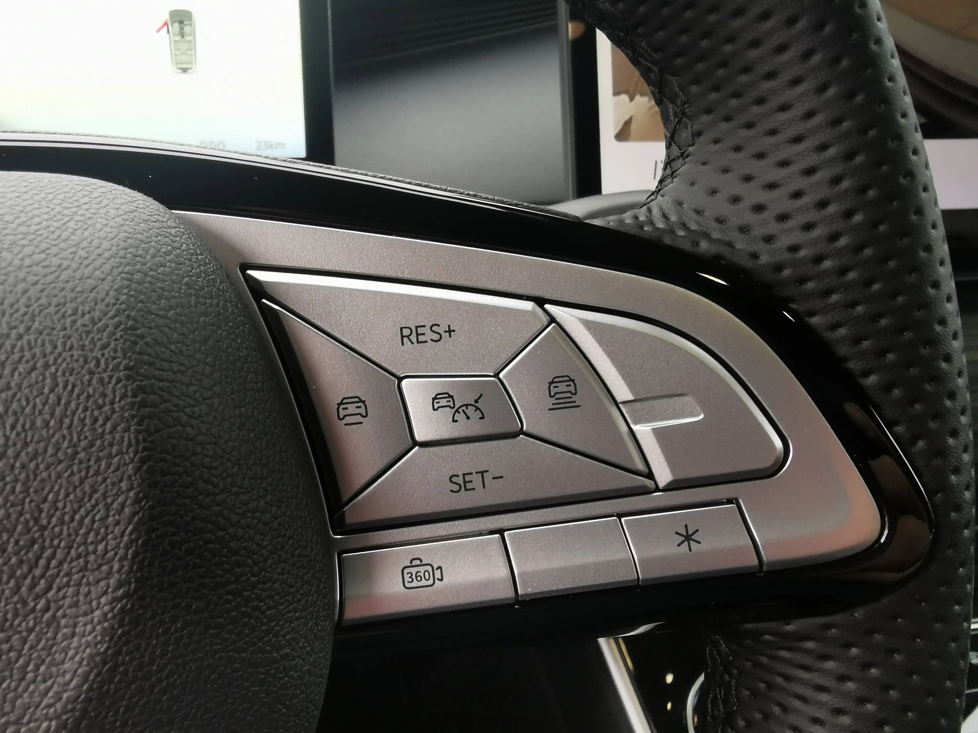 DFM Forthing 4 DFM Forthing 4 PHEV  7 Sitzer - 3 Jahre Garantie — photo 15