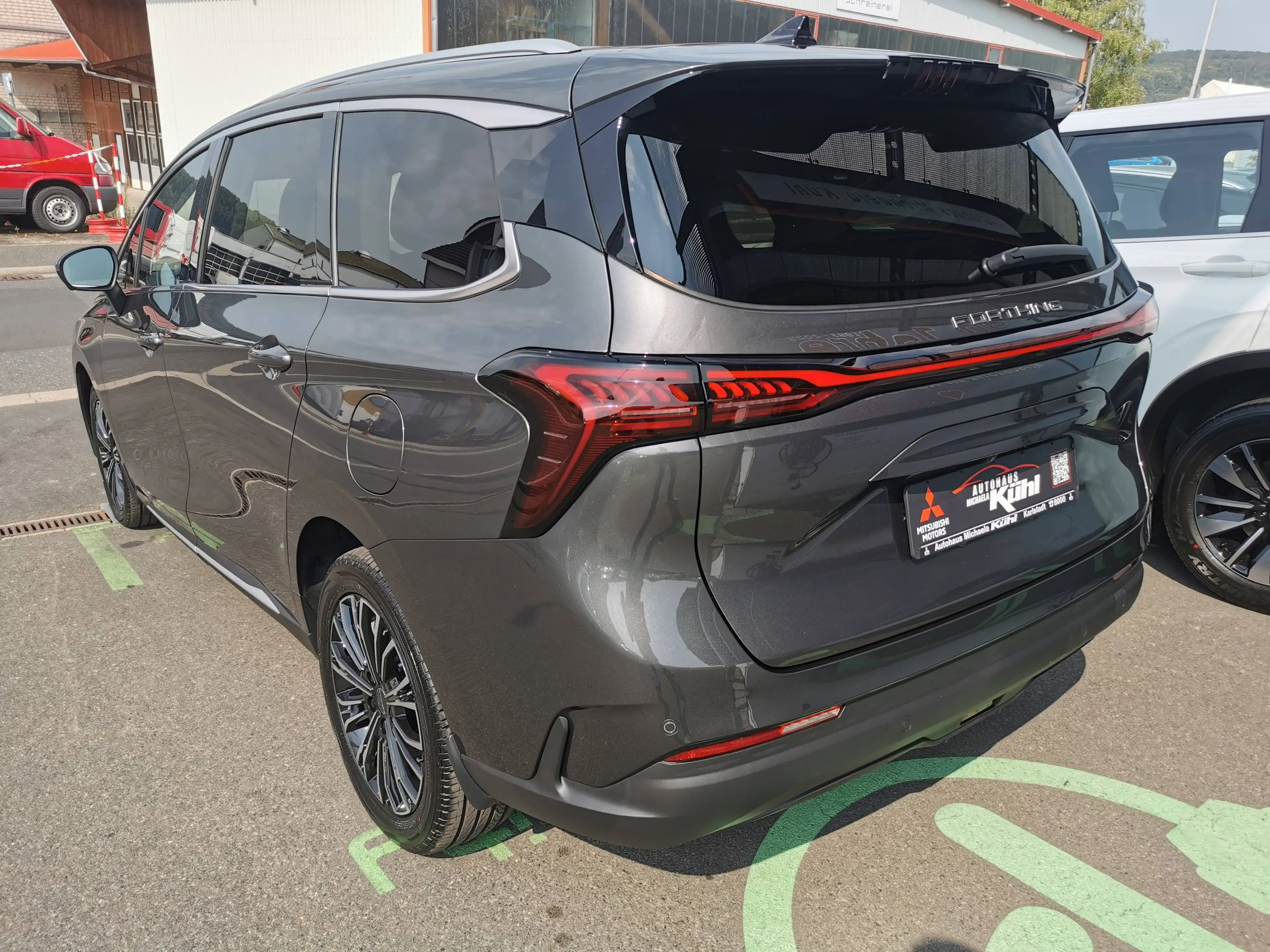 DFM Forthing 4 DFM Forthing 4 PHEV  7 Sitzer - 3 Jahre Garantie — photo 4