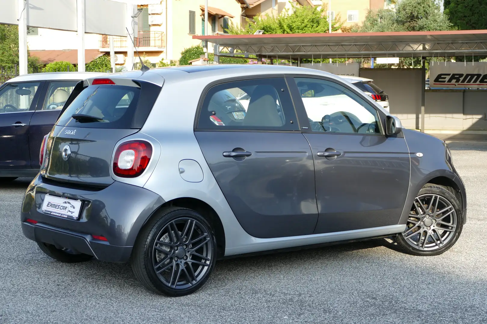 smart forFour FOURFOUR BRABUS 90CV TWINAMIC LED PANO Grigio - 2