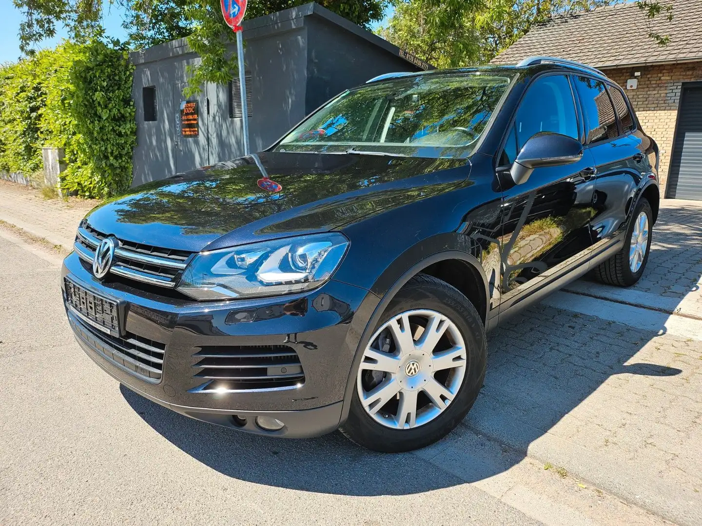Volkswagen Touareg 3.0 V6 TDI 150kW Exclusive Schwarz - 1