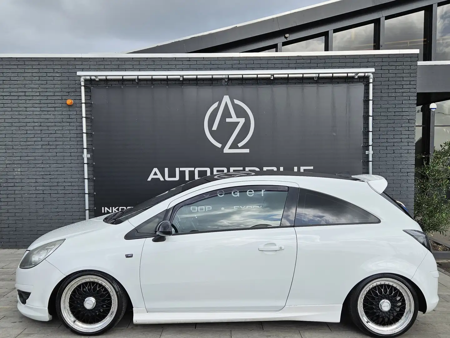 Opel Corsa 1.4-16V '111' *Sport Edition Weiß - 1
