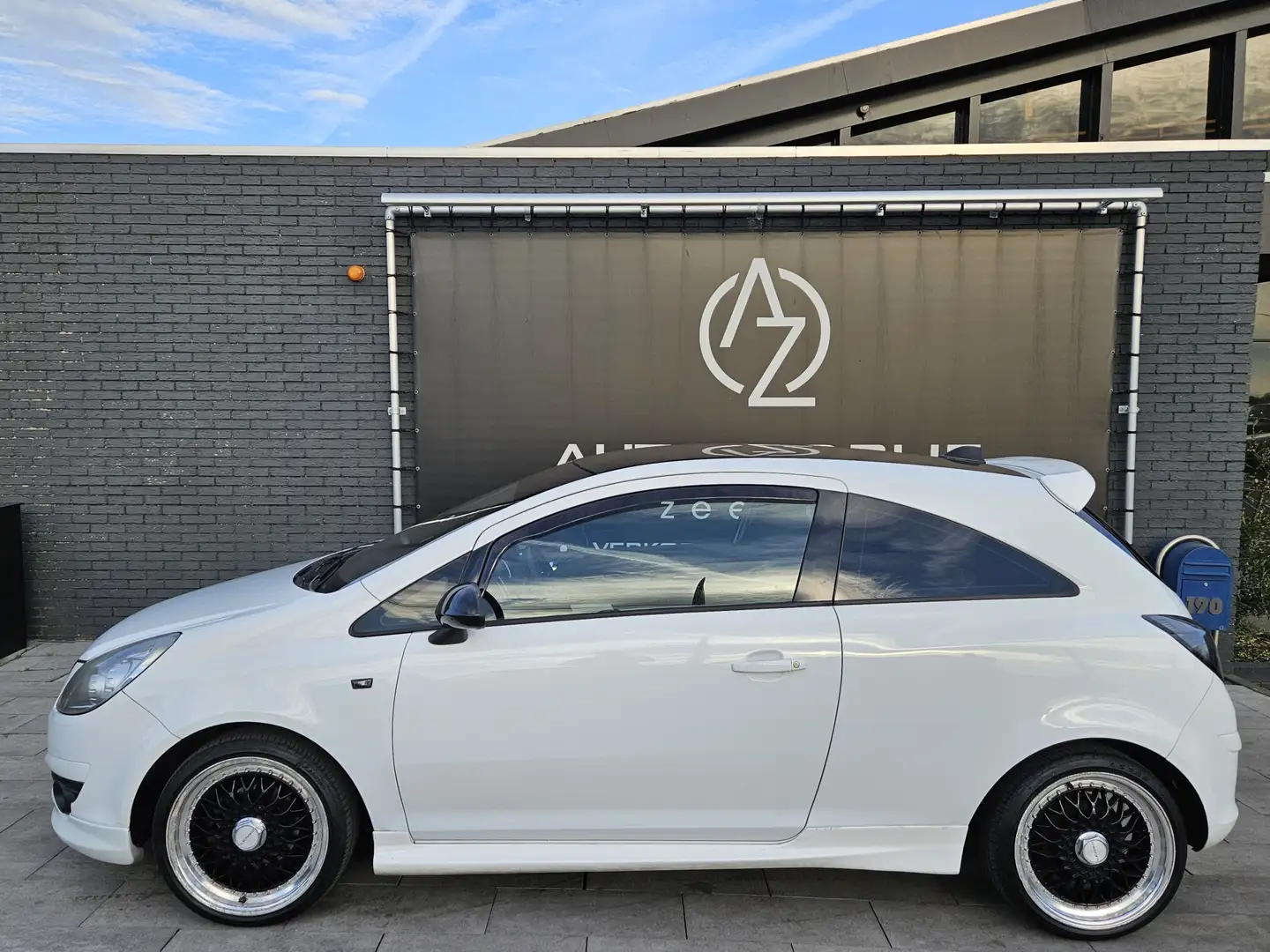 Opel Corsa 1.4-16V '111' *Sport Edition*Comfort Drive*New APK Wit - 1