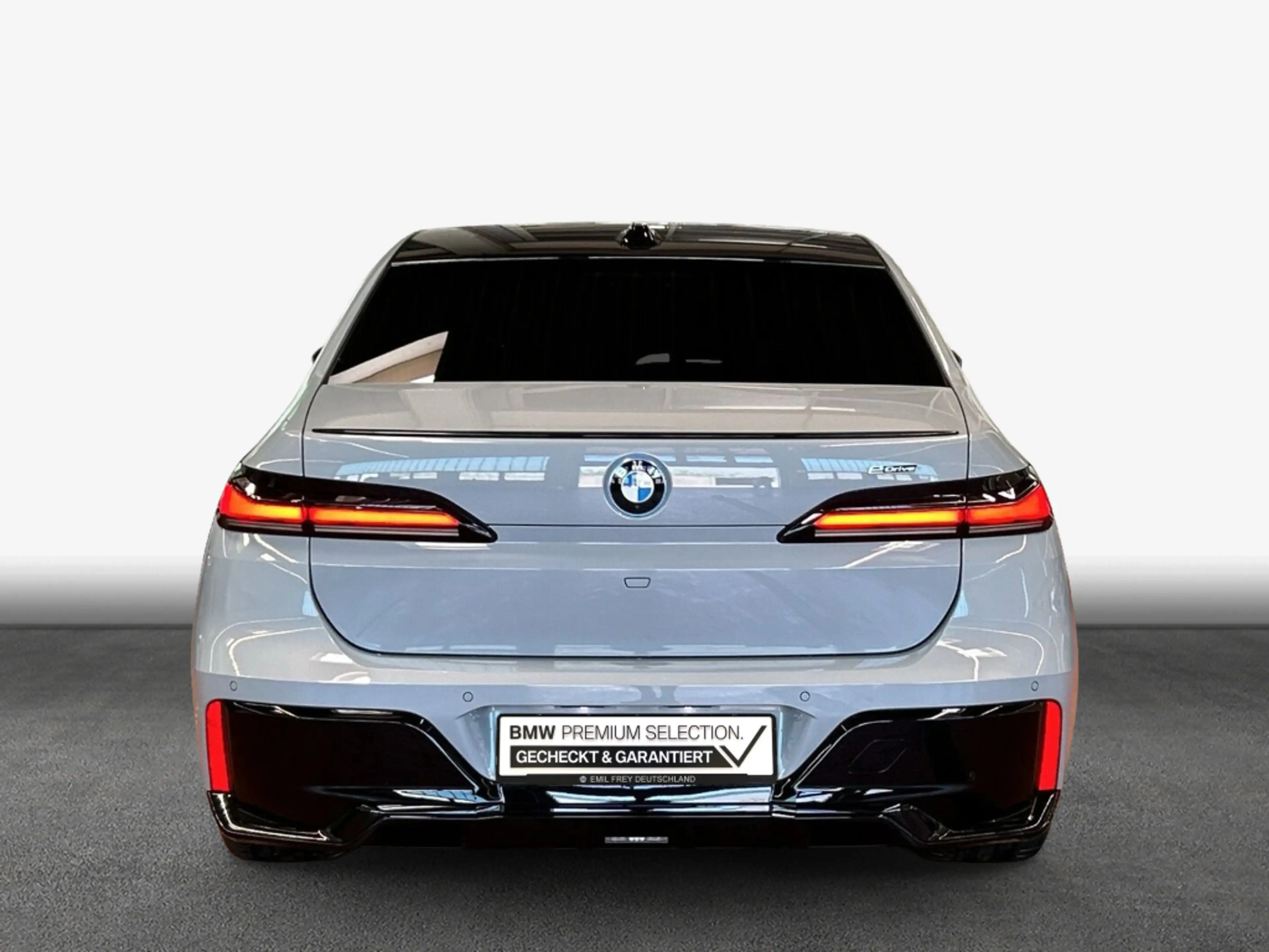 BMW i7 eDrive50, Panoramadach, MSport — photo 6
