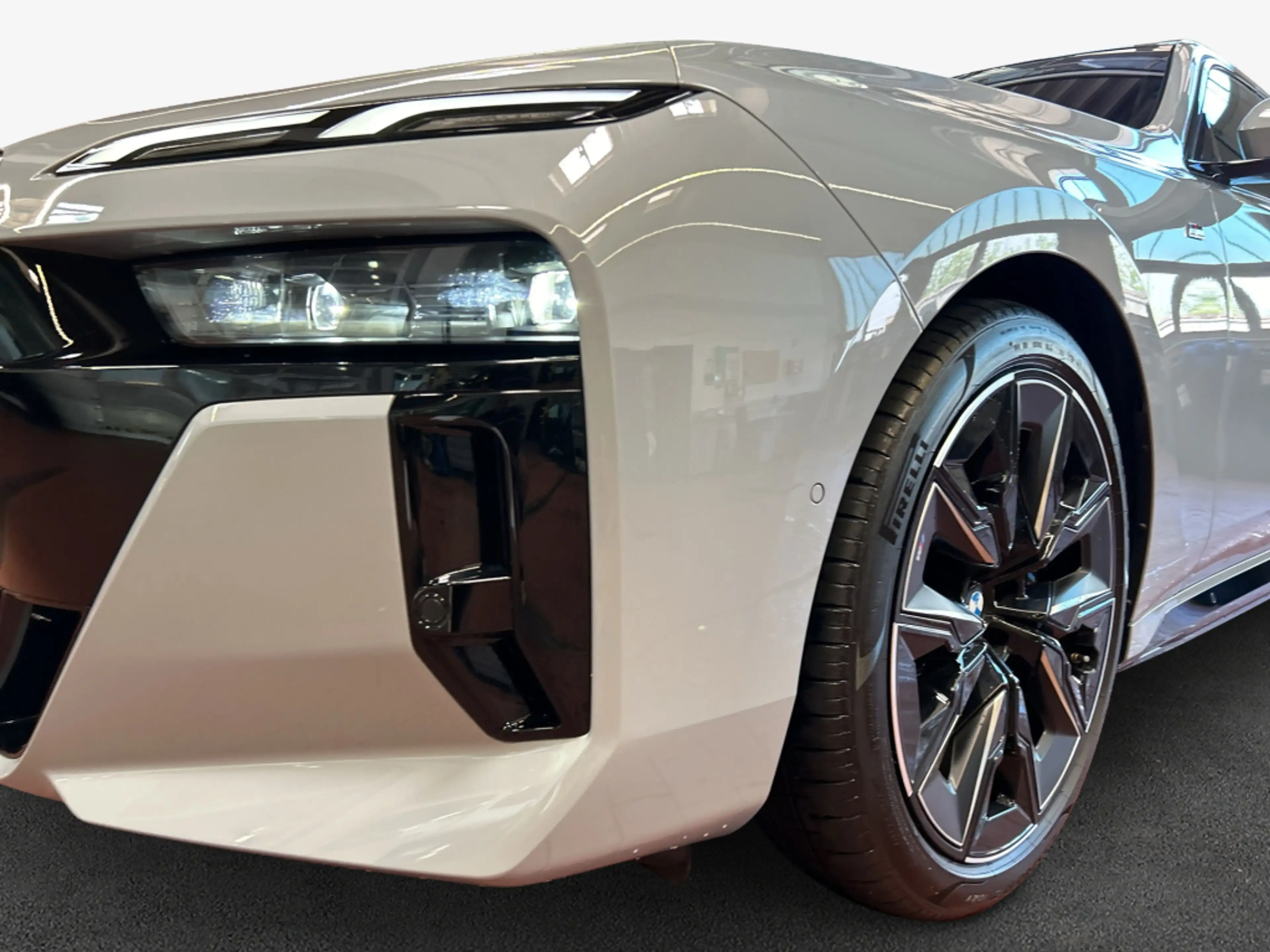 BMW i7 eDrive50, Panoramadach, MSport — photo 7