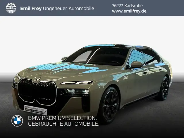 BMW i7 eDrive50, Panoramadach, MSport