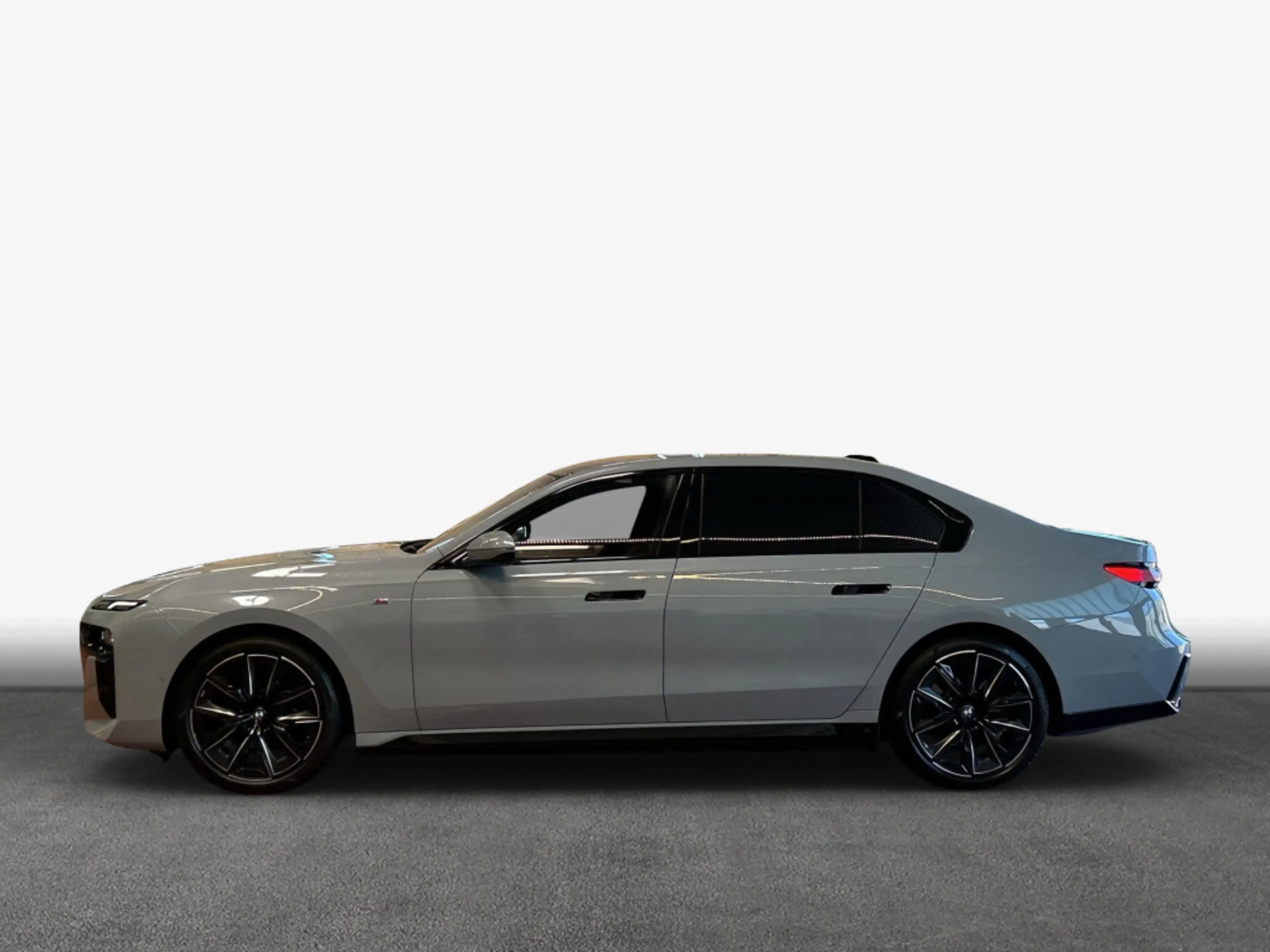 BMW i7 eDrive50, Panoramadach, MSport — photo 5