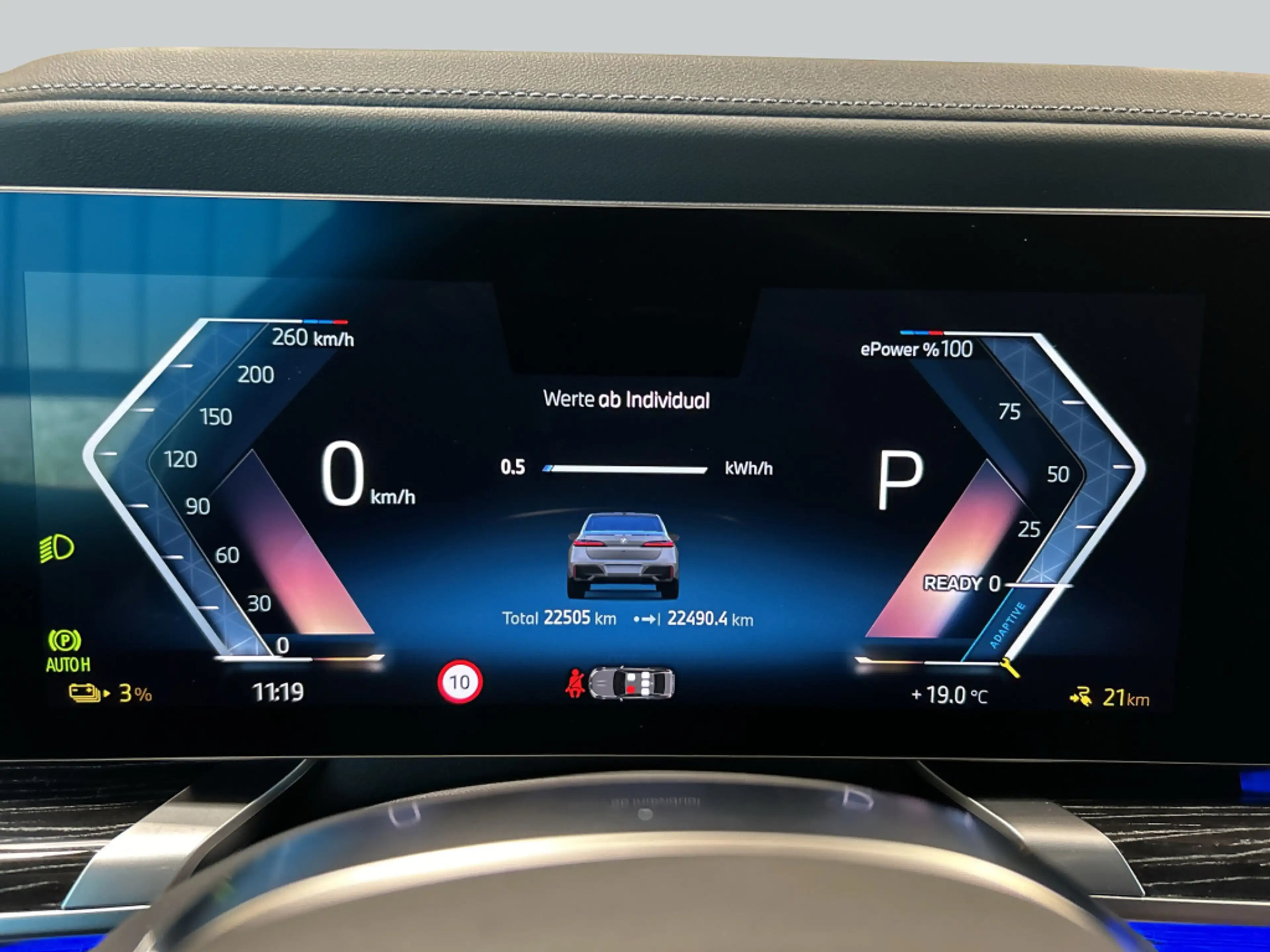BMW i7 eDrive50, Panoramadach, MSport — photo 19