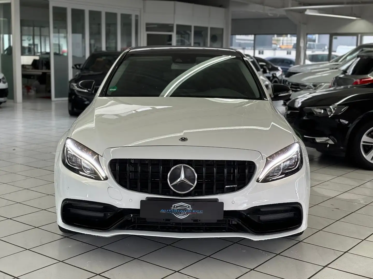 Mercedes-Benz C 220 AMG*LED*63 UMBAU Weiß - 2