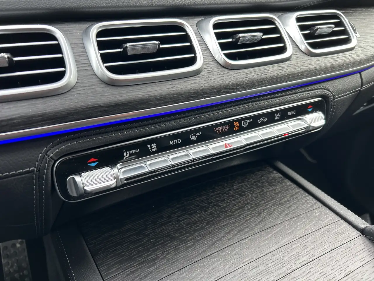 Mercedes-Benz GLS снимка Mercedes-Benz GLS