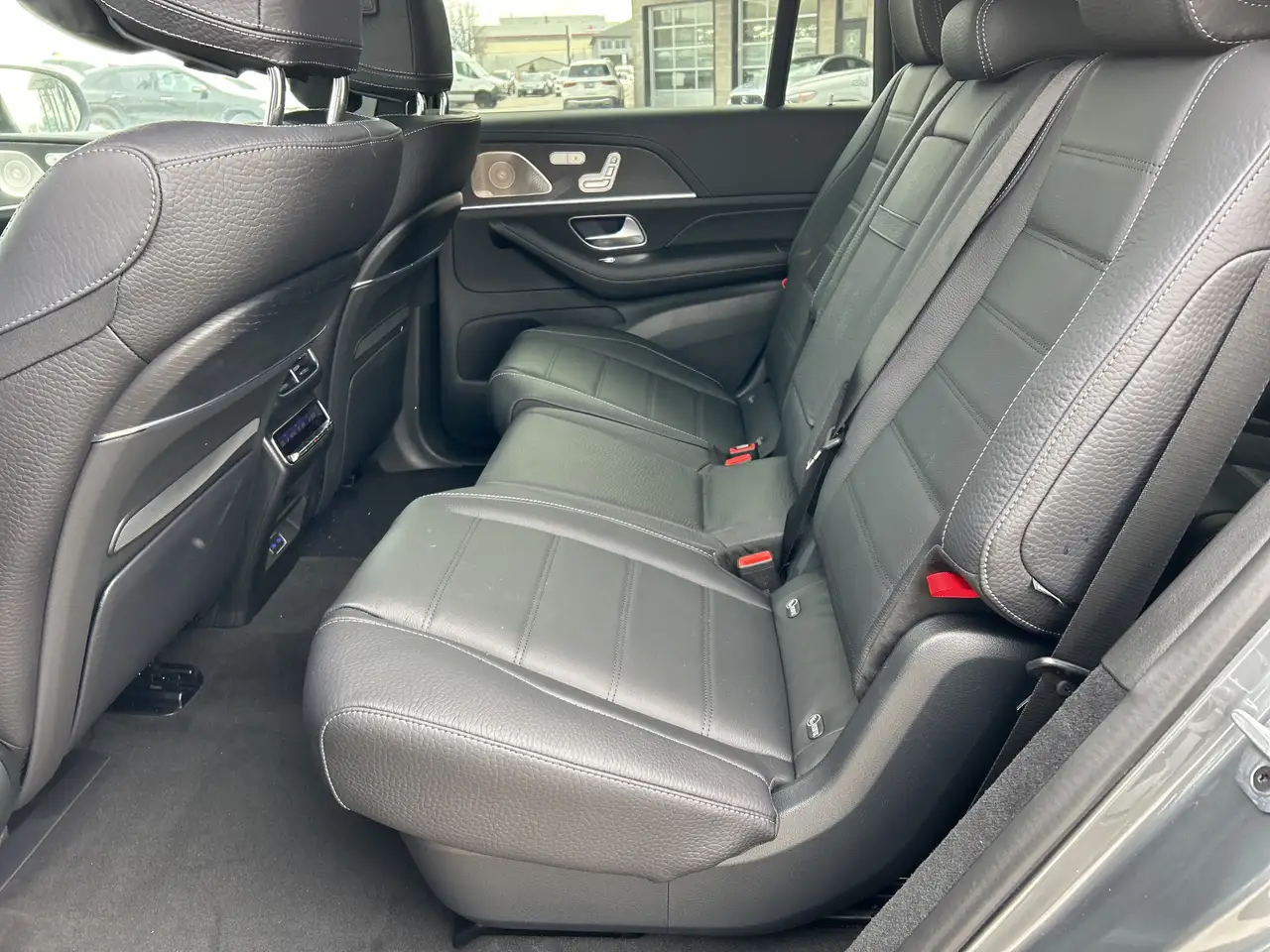 Mercedes-Benz GLS снимка Mercedes-Benz GLS