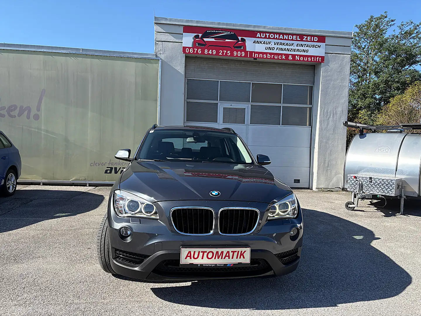 BMW X1 xDrive18d Österreich-Paket Aut. Grau - 2