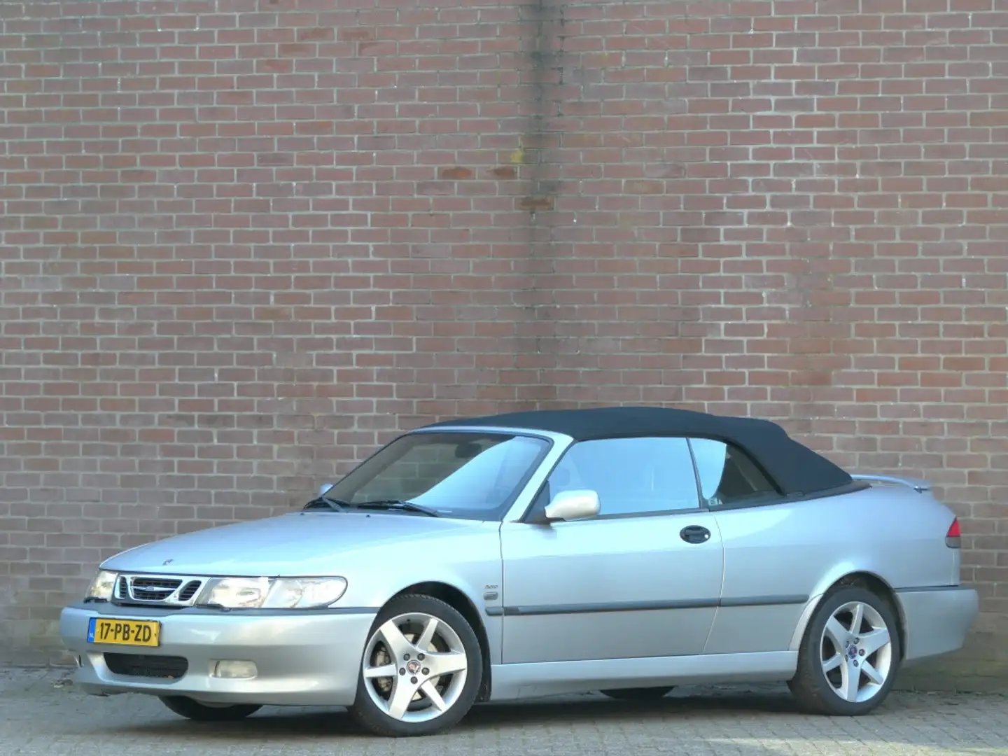 Saab 9-3 Cabrio 2.0 Turbo Aero Leer / Elektrische bestuurde Grau - 2