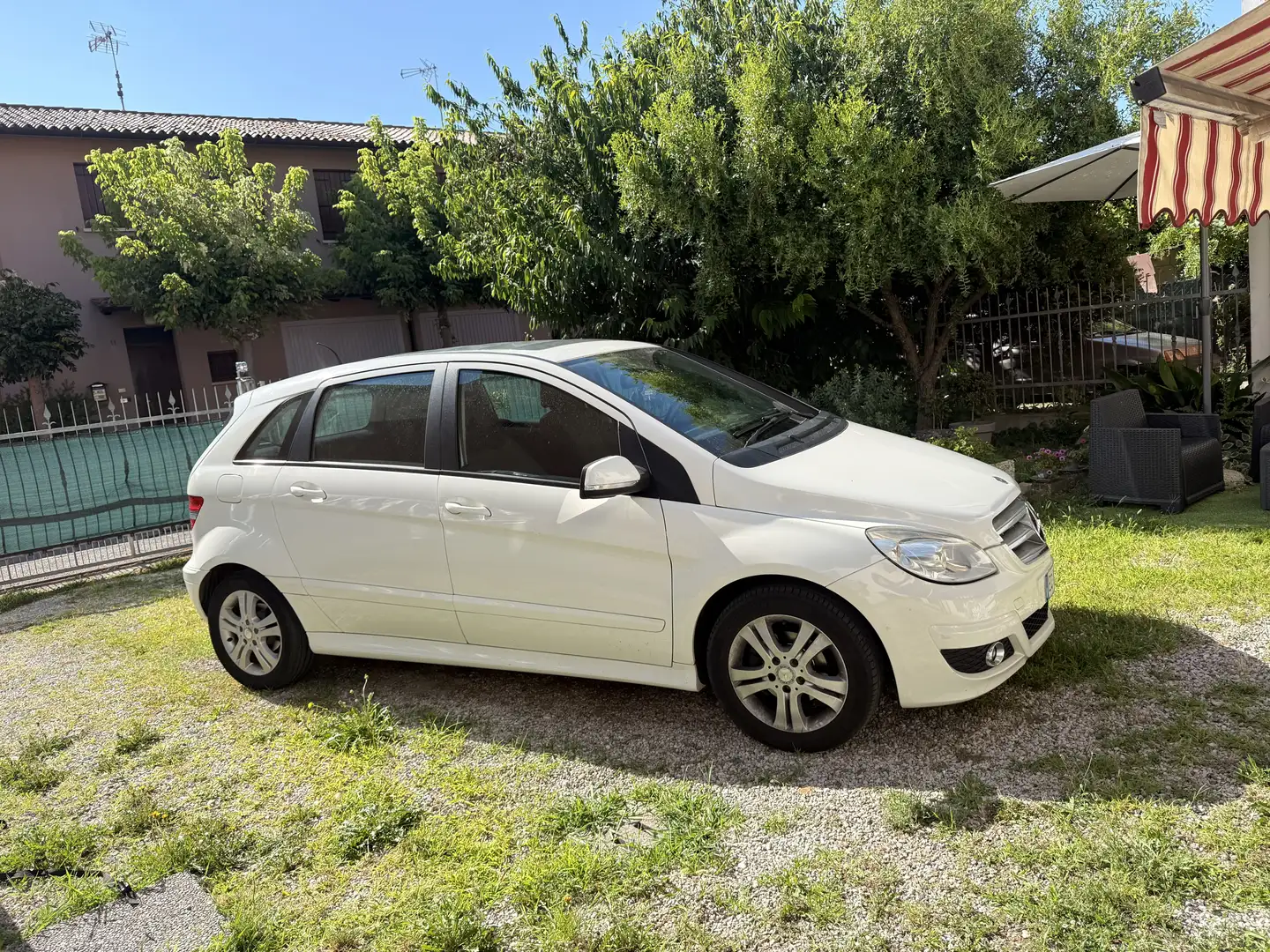 Mercedes-Benz B 180 Chrome auto - 2