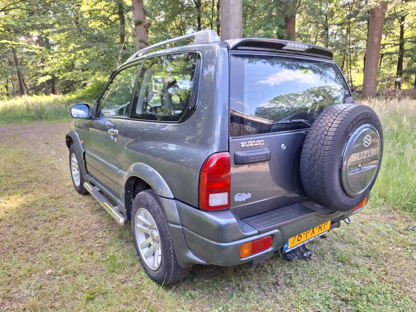 Suzuki Grand Vitara Grand Vitara 1.6 Metal T. Fr.St.3 Gris - 2