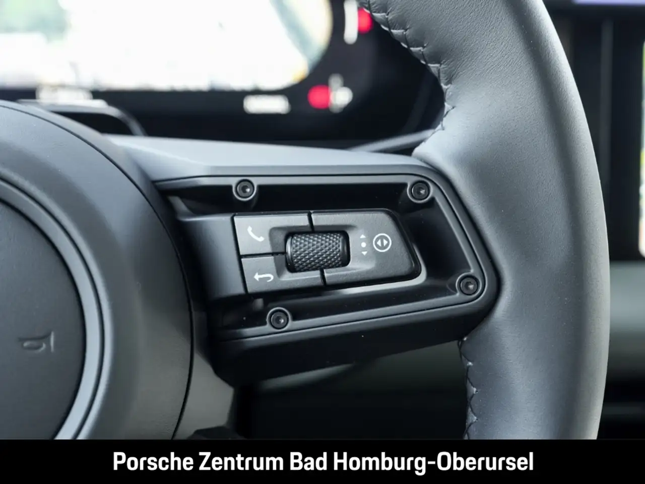 Porsche Macan 4 Head-Up Surround-View Luftfederung BOSE 14