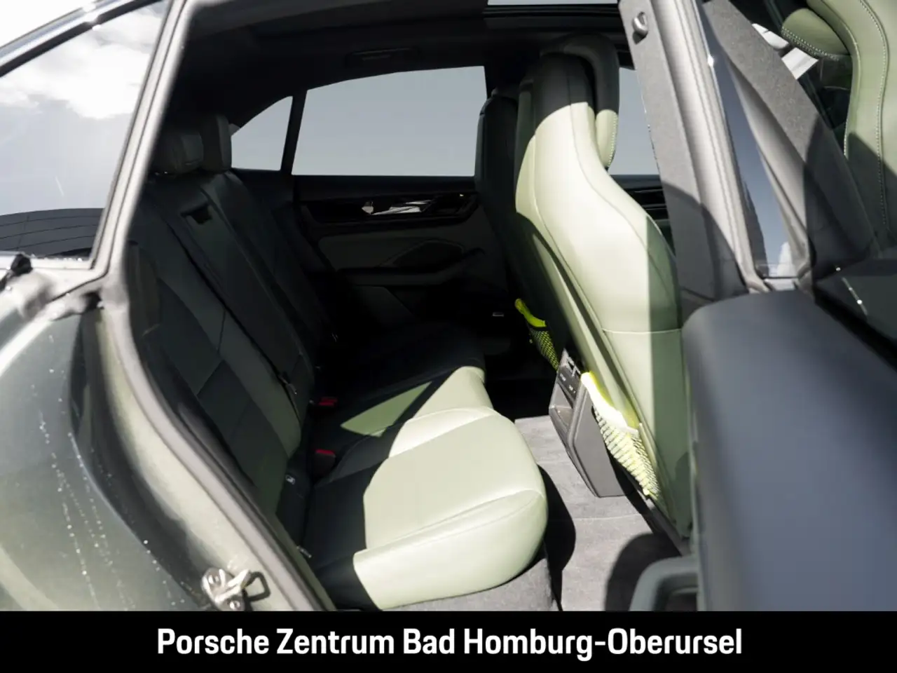 Porsche Macan 4 Head-Up Surround-View Luftfederung BOSE 10