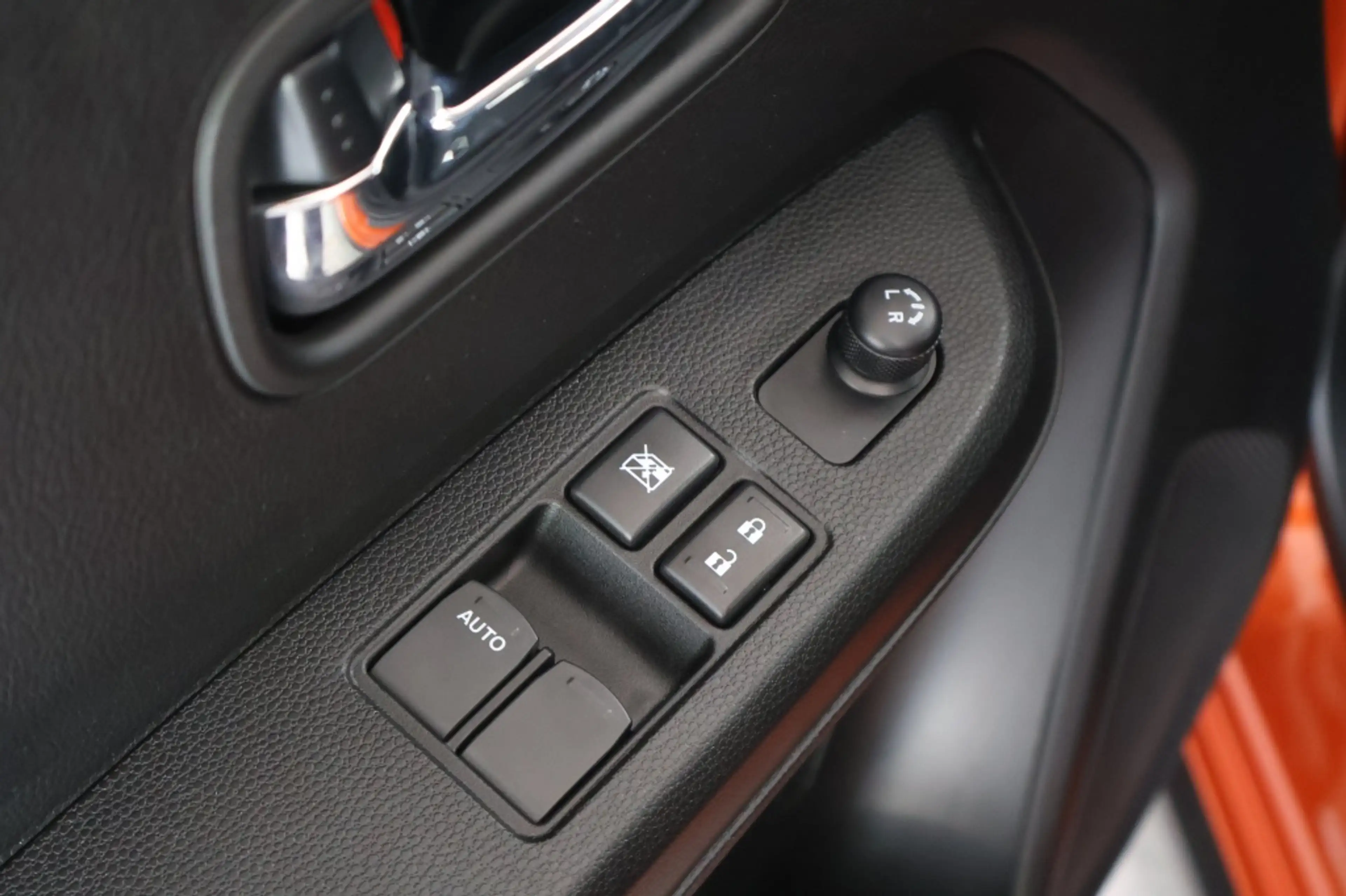 Suzuki Ignis 1.2 Smart Hybrid Select — photo 6