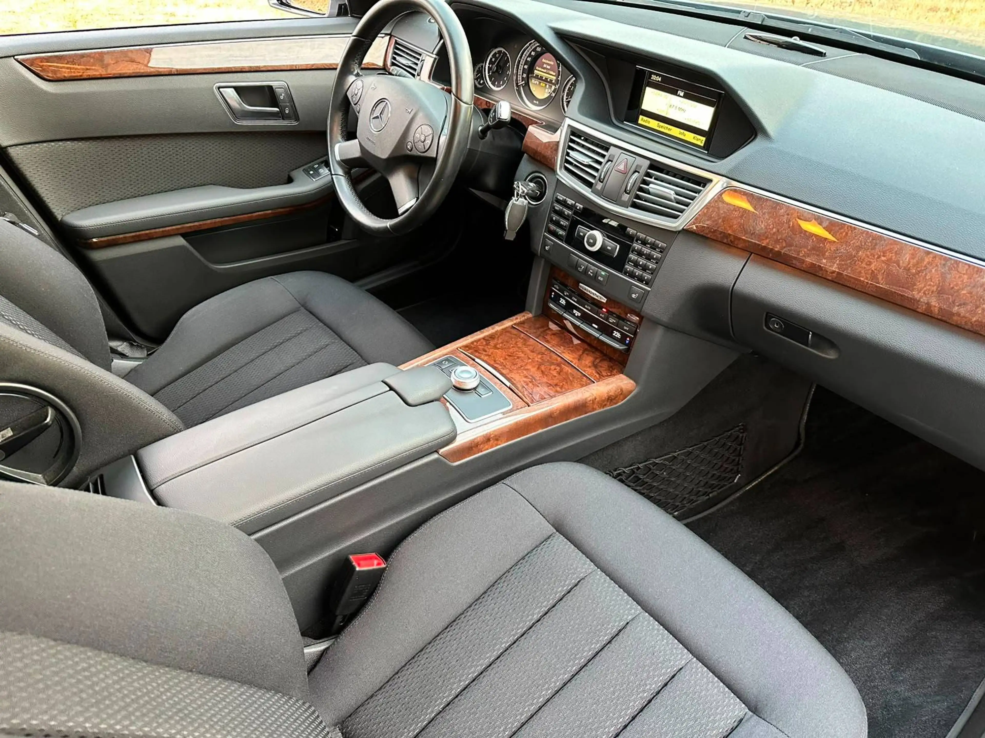 Mercedes-Benz E 350 E 350 CGI V6 *2.HAND*SCHECKHEFT*RENTNER*69TKM* — photo 13