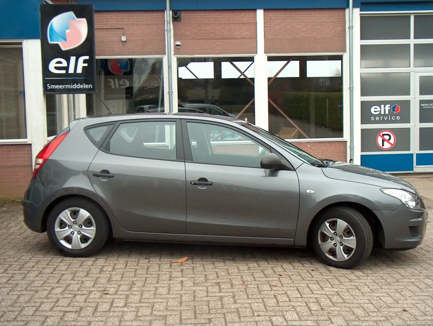 Hyundai i30 1.4i Active Cool Grau - 2