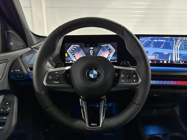 BMW 1 Series view 12