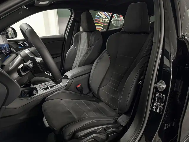 BMW 1 Series view 9
