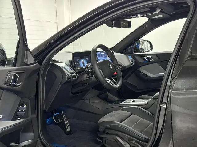 BMW 1 Series view 8