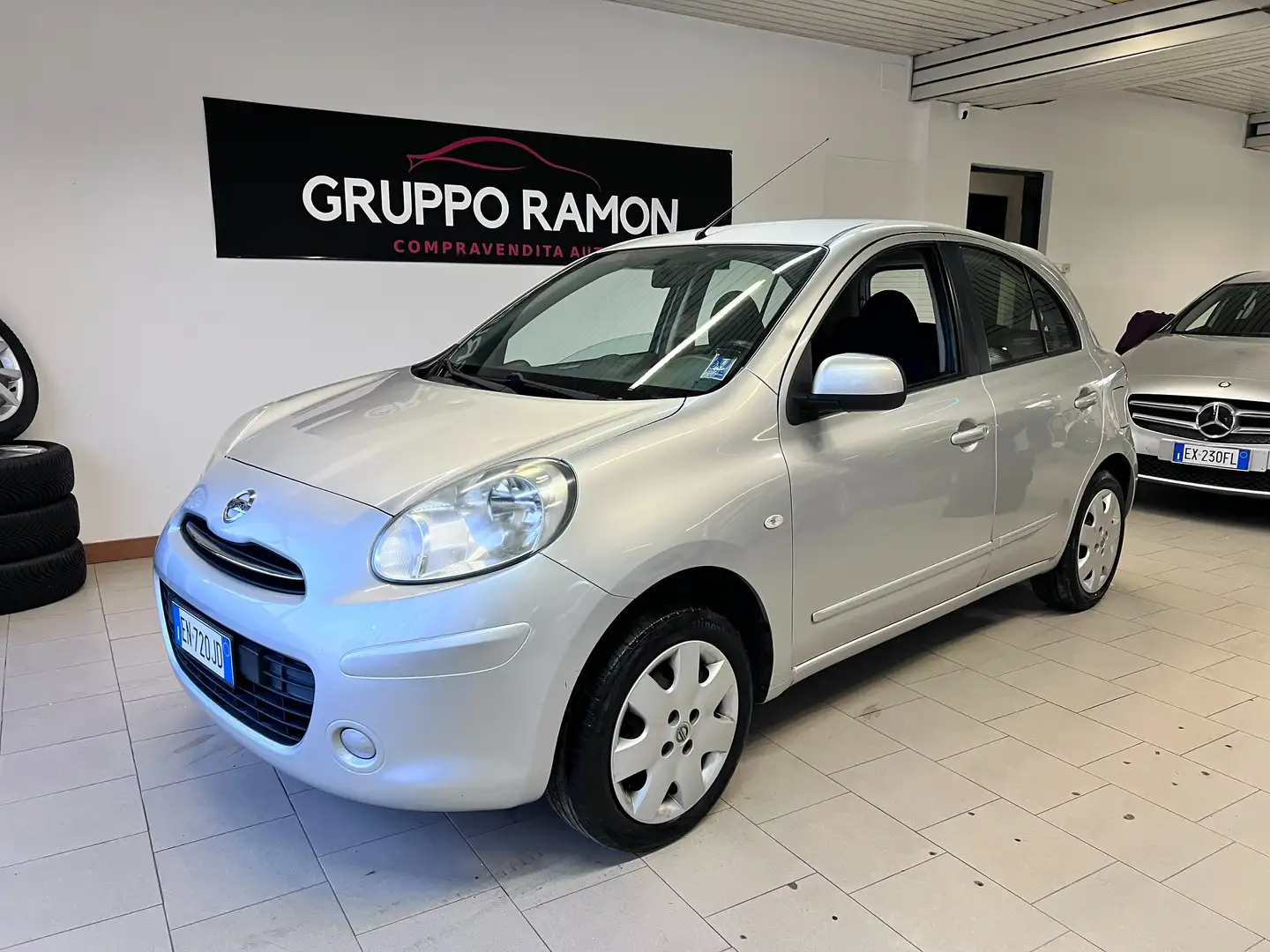 Nissan Micra Micra IV 2010 5p 1.2 Tekna Argent - 1