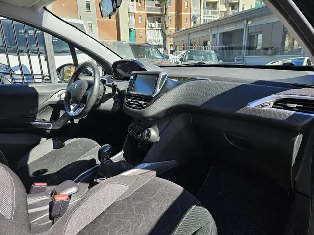Peugeot 2008 view 14