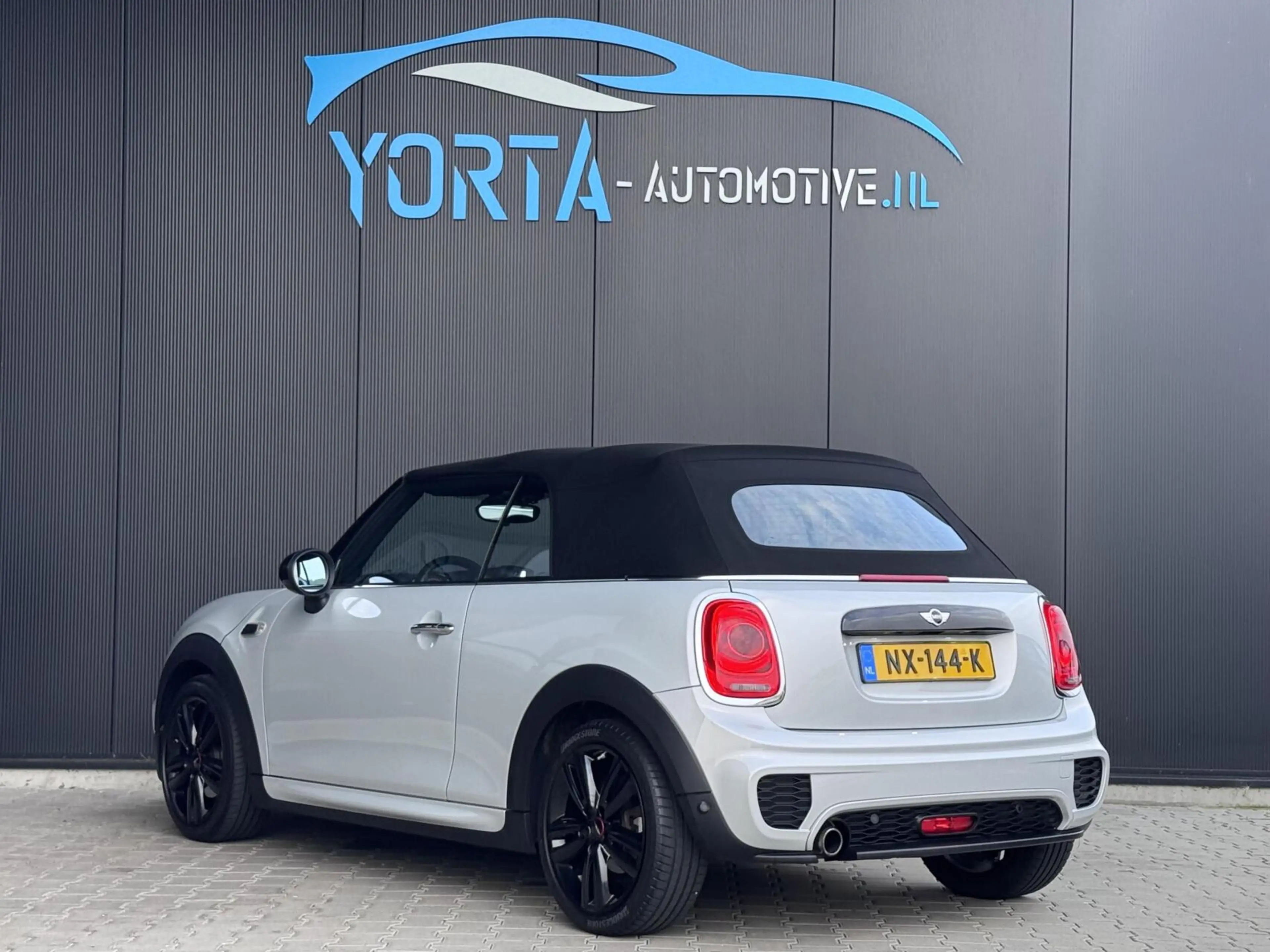 MINI Cooper Cabrio 1.5 Chili JCW PAKKET|NL AUTO|HARMAN KARDON — photo 19