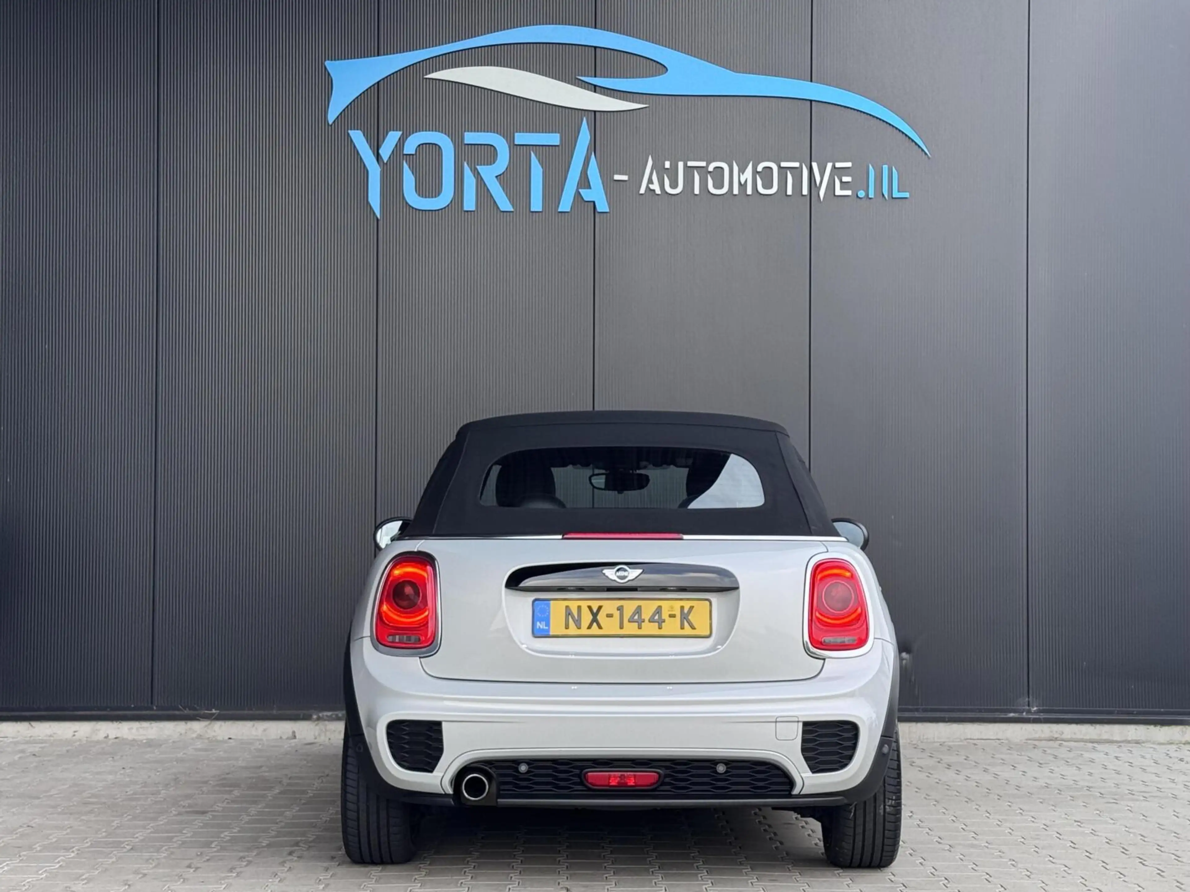 MINI Cooper Cabrio 1.5 Chili JCW PAKKET|NL AUTO|HARMAN KARDON — photo 17