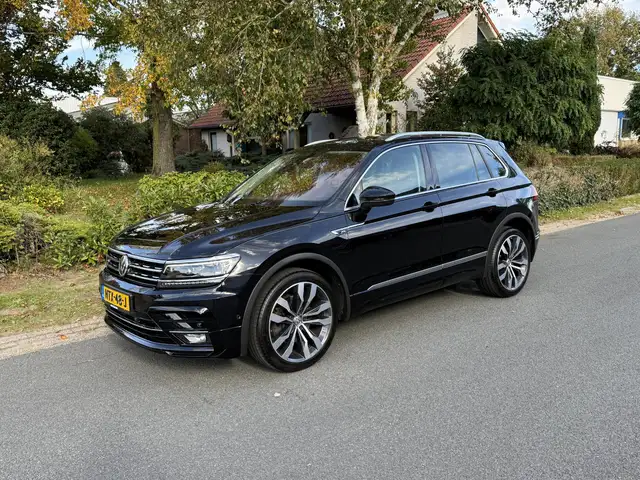 Volkswagen Tiguan 2.0 TSI 4Motion 220PK DSG R-Line•Pano•Trekhaak