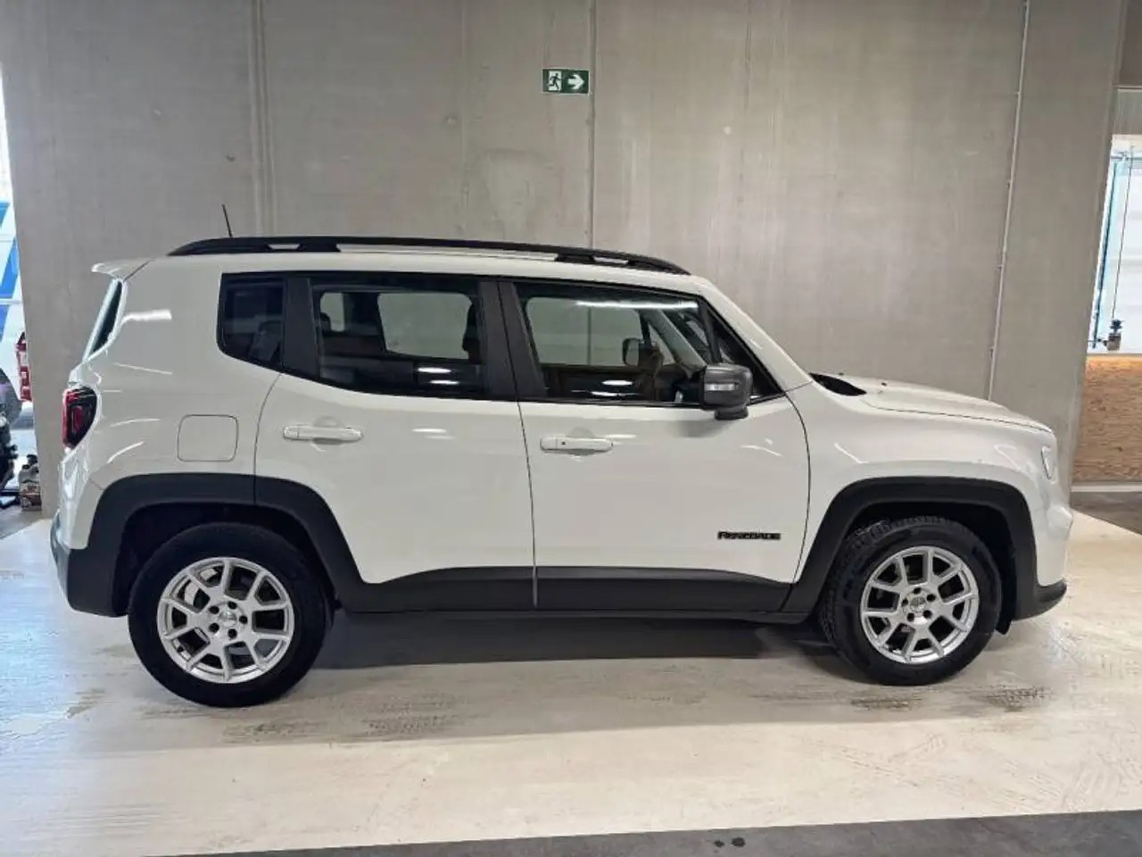 Jeep Renegade 1 1.0 T3 120 4x2 MTX Limited, миниатюра 4