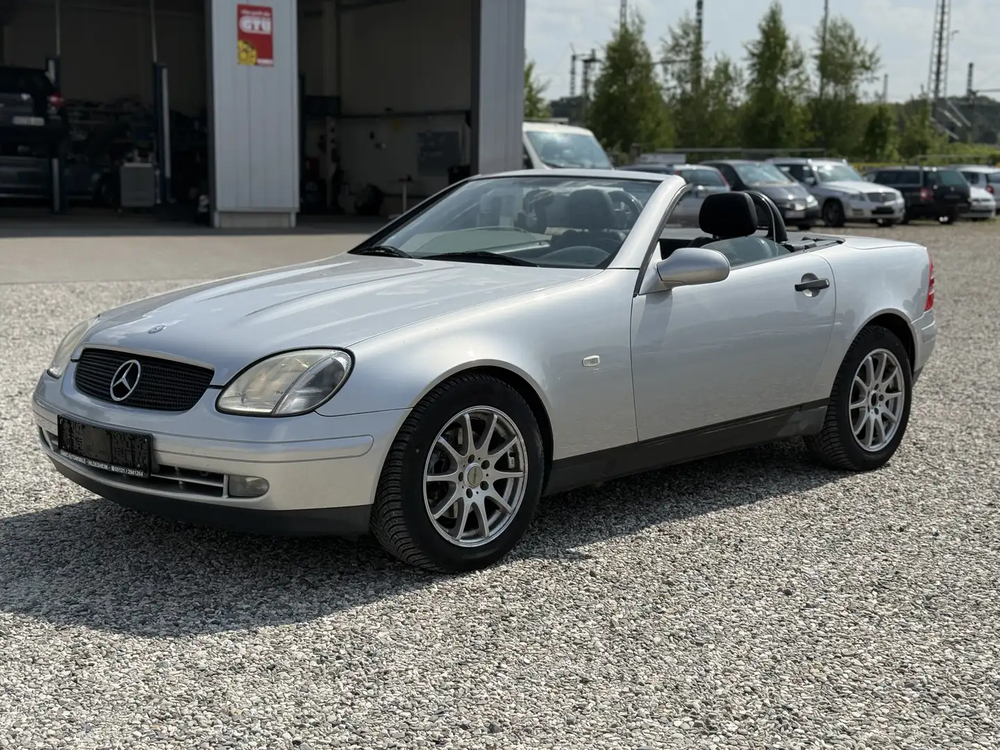 Mercedes-Benz SLK 200 Grau - 2