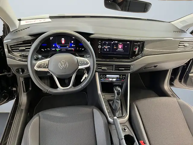 Volkswagen Polo view 8