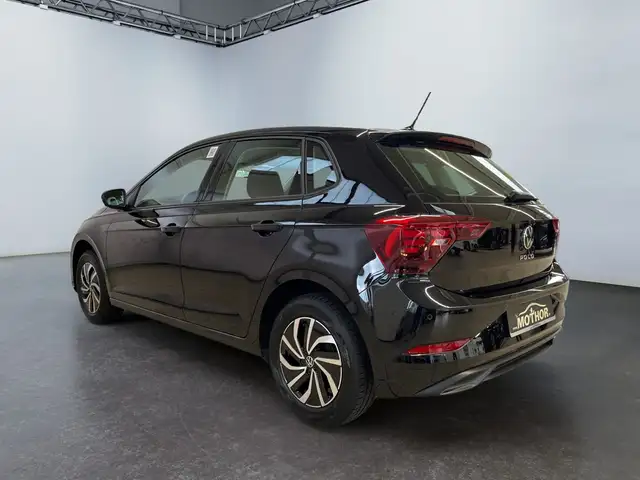 Volkswagen Polo view 4