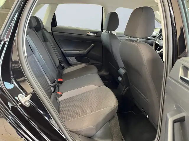 Volkswagen Polo view 11
