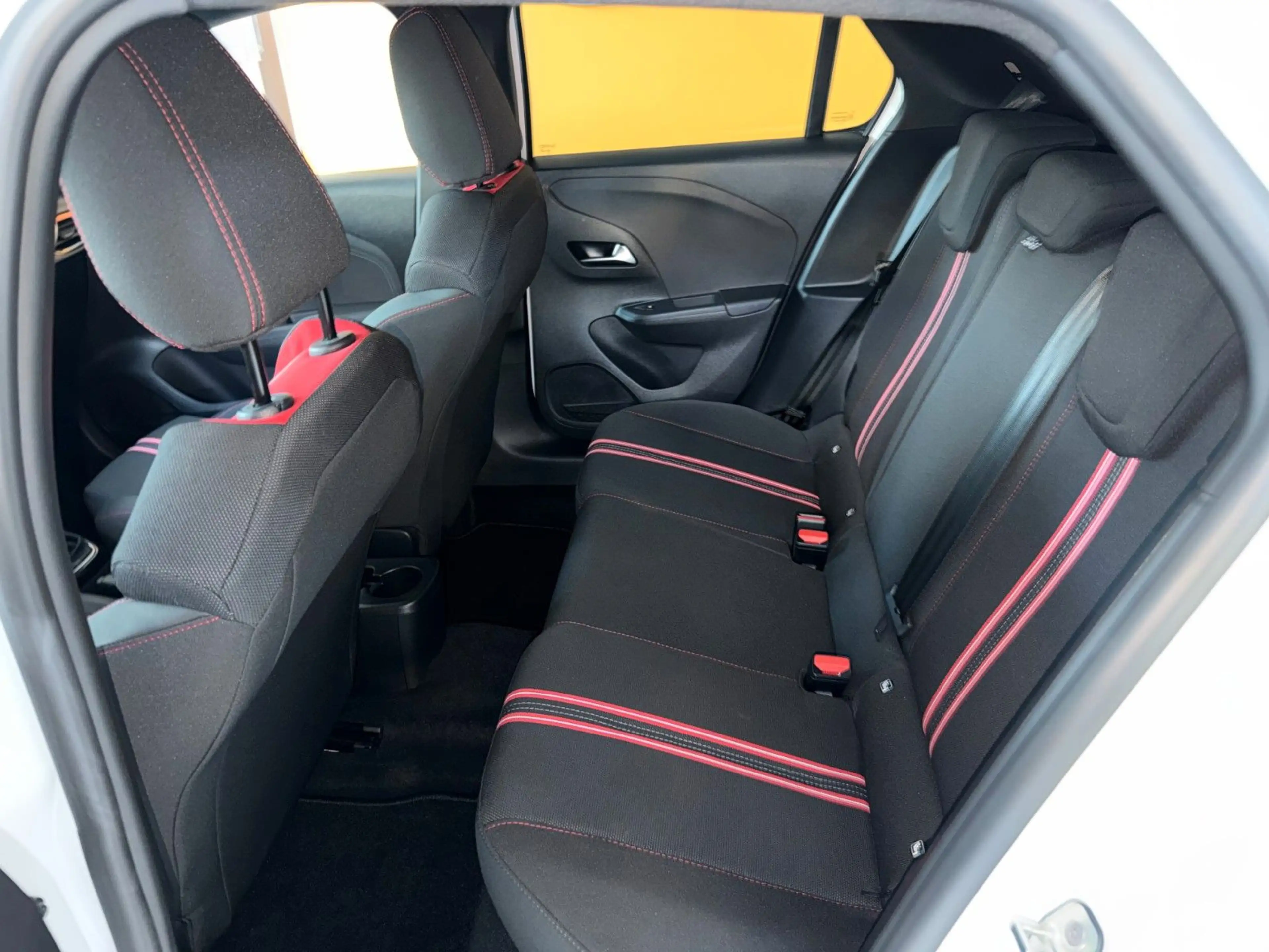 Opel Corsa F GS Navi über Handy+LED+Kamera — photo 9