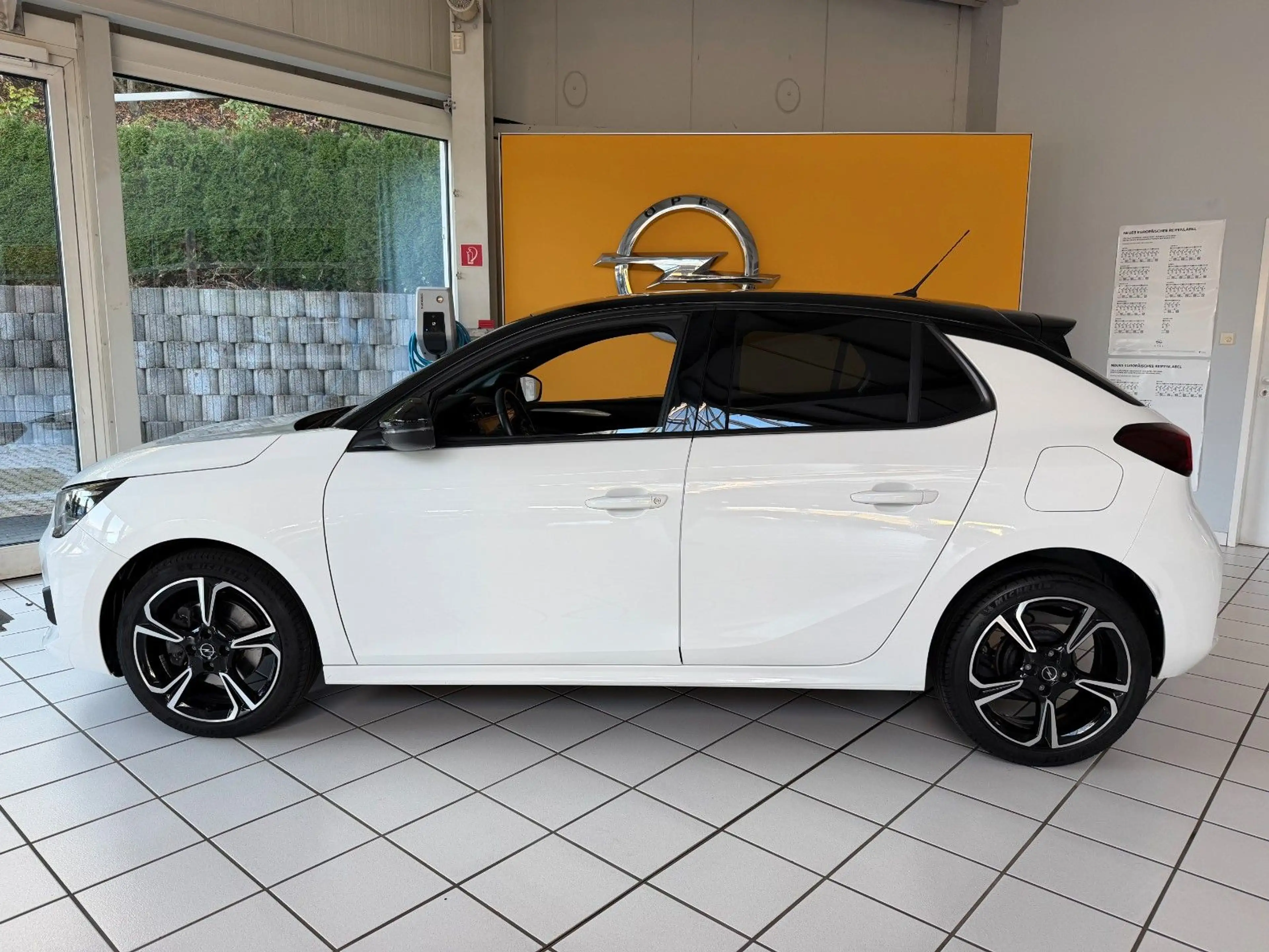 Opel Corsa F GS Navi über Handy+LED+Kamera — photo 6