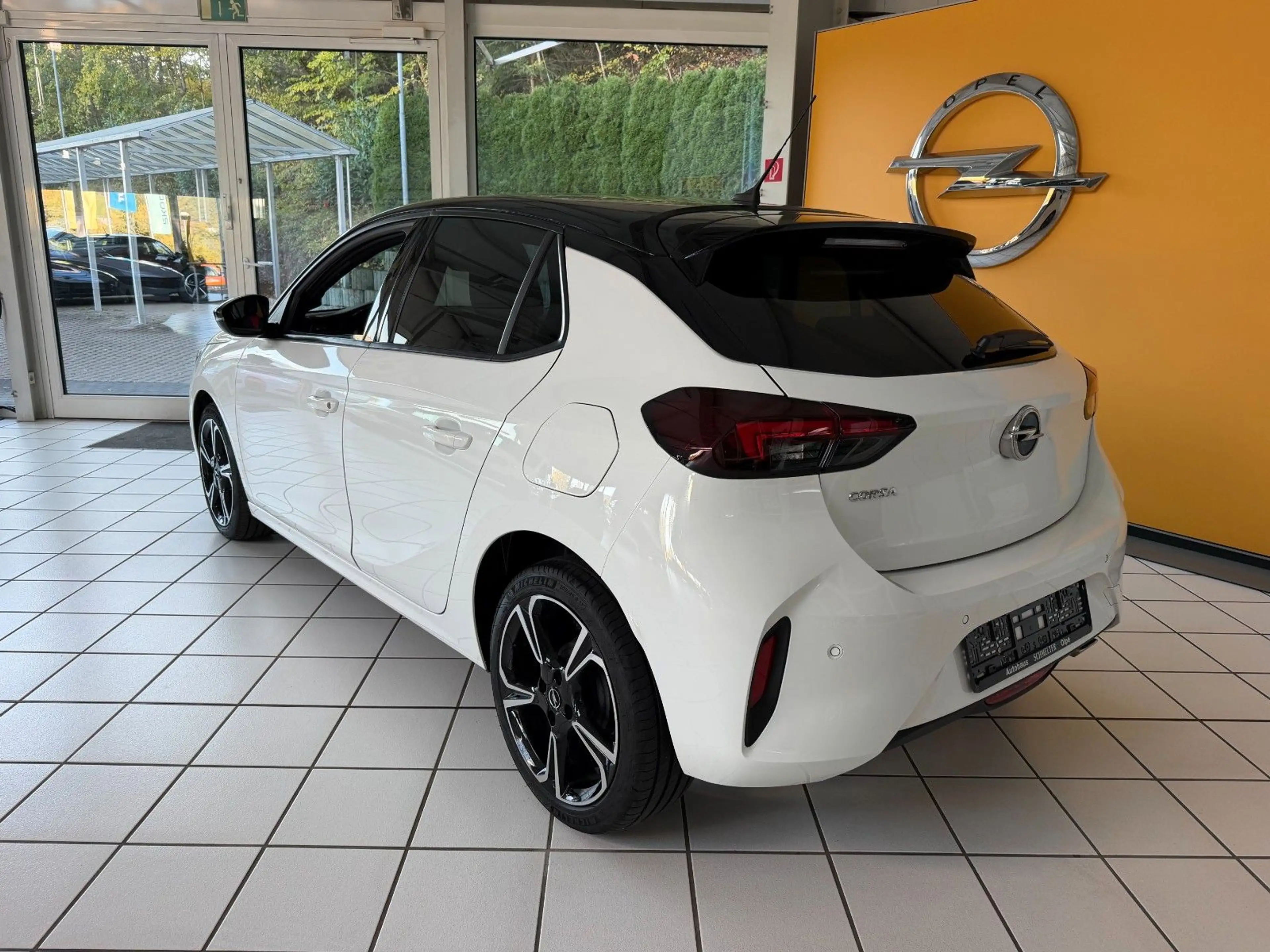 Opel Corsa F GS Navi über Handy+LED+Kamera — photo 5