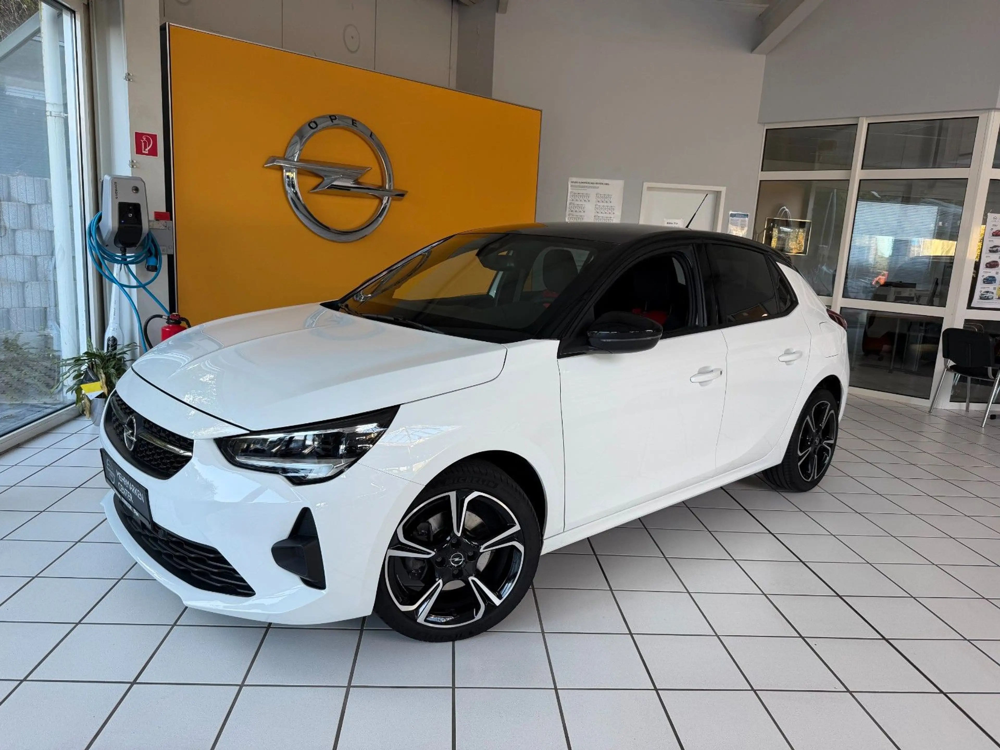 Opel Corsa F GS Navi über Handy+LED+Kamera