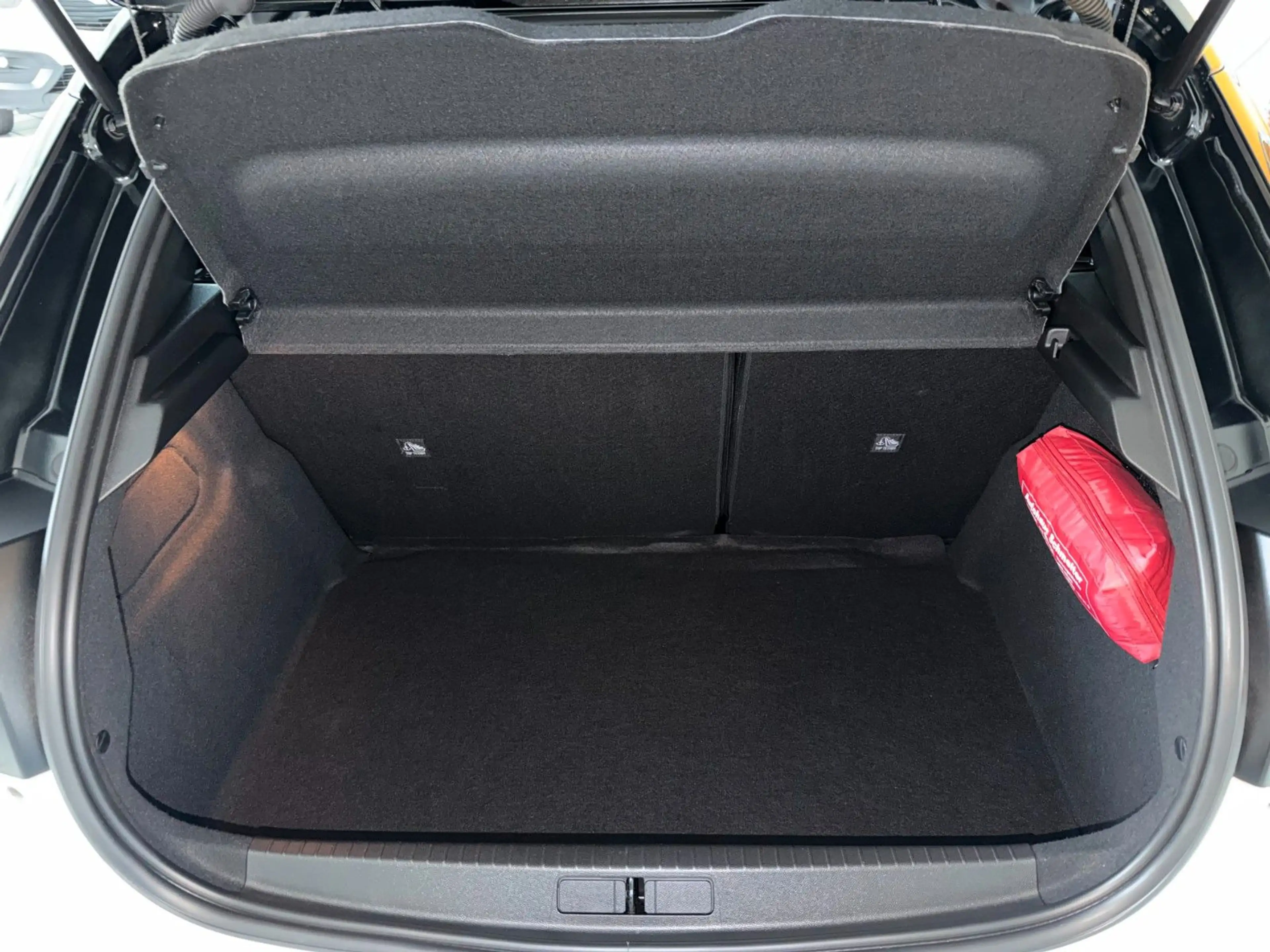 Opel Corsa F GS Navi über Handy+LED+Kamera — photo 4