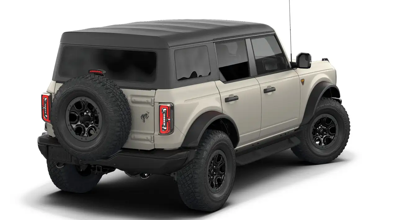 Ford Bronco photo Ford Bronco